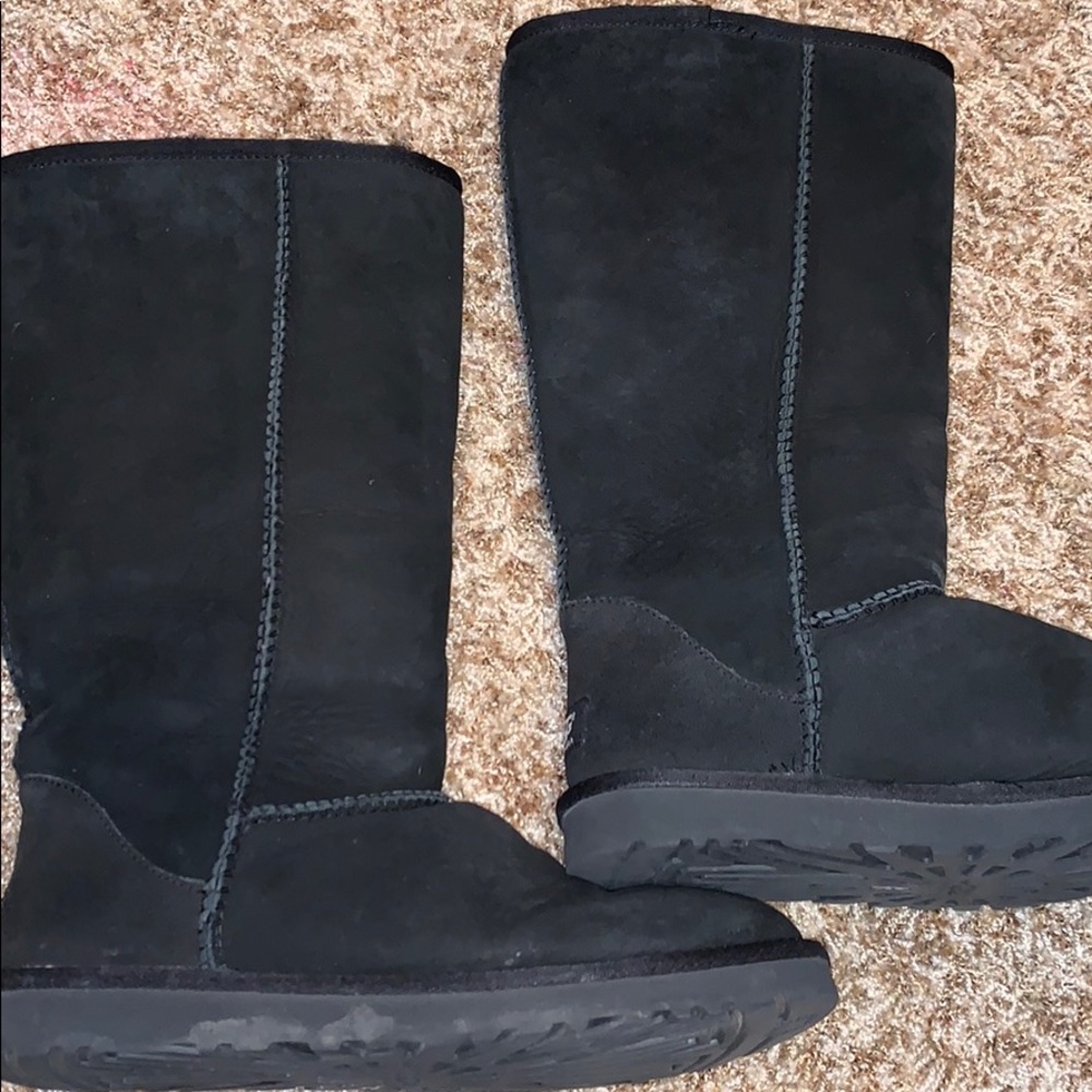 UGGS